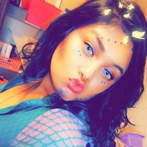 Meet your Posher, Jasmin